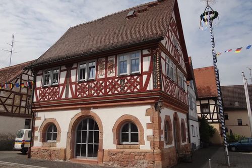 Wenigumstädter Weihnachtsmarkt am Rathausplatz