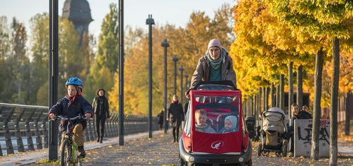 Infostand zum ADFC-Fahrradklima-Test in der Herstallstraße Aschaffenburg