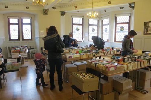 Nachtflohmarkt in der Bücherei Kleinostheim zum Tag der Bibliotheken