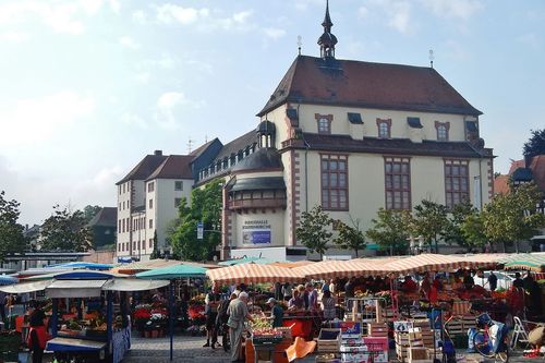 Andreasmarkt auf dem Aschaffenburger Schlossplatz
